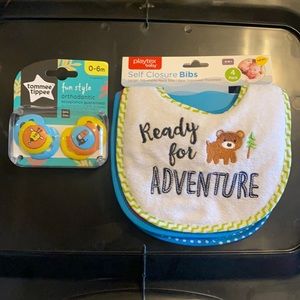 Baby 2 binkys & 4 bibs bundle